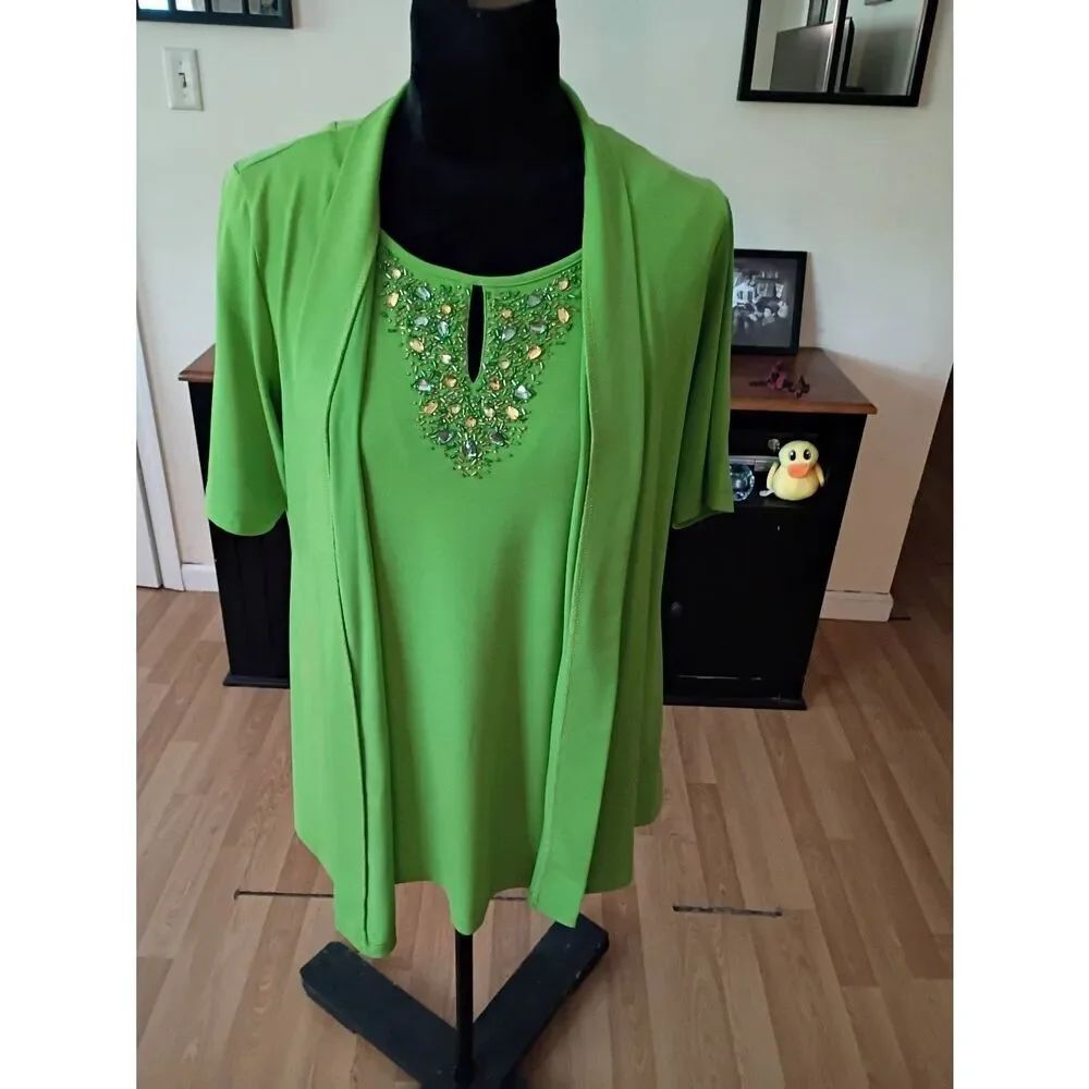 Medium Susan Graver Artisan Green 2 Piece Embellished Tank Top Over Shirt Blouse